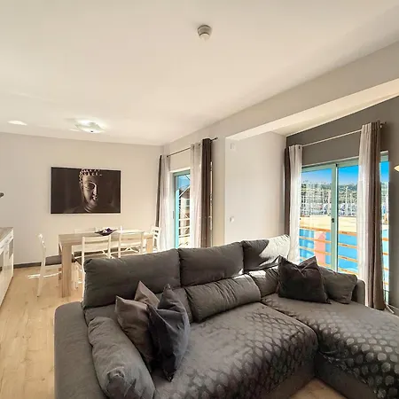 Luxury 2 Bedroom Apartment, Marina De Albufeira5 アパート アルブフェイラ