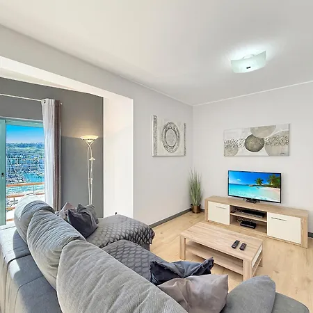 Luxury 2 Bedroom Apartment, Marina De Albufeira5 알부페이라