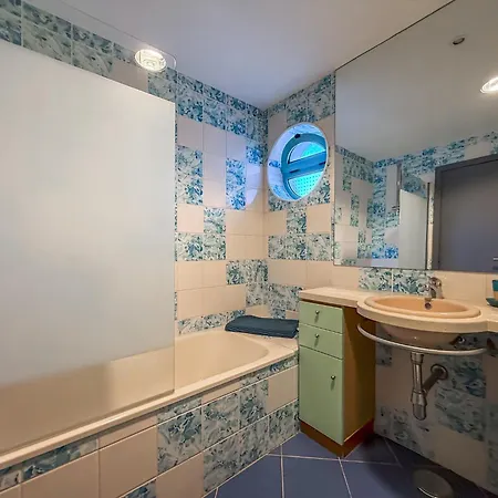 Luxury 2 Bedroom Apartment, Marina De Albufeira5 아파트
